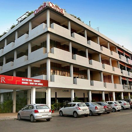 Chandīgarh Hotel Oyster מראה חיצוני תמונה