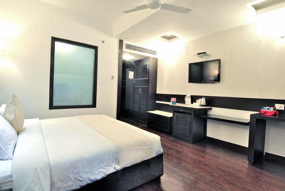 Chandīgarh Hotel Oyster מראה חיצוני תמונה
