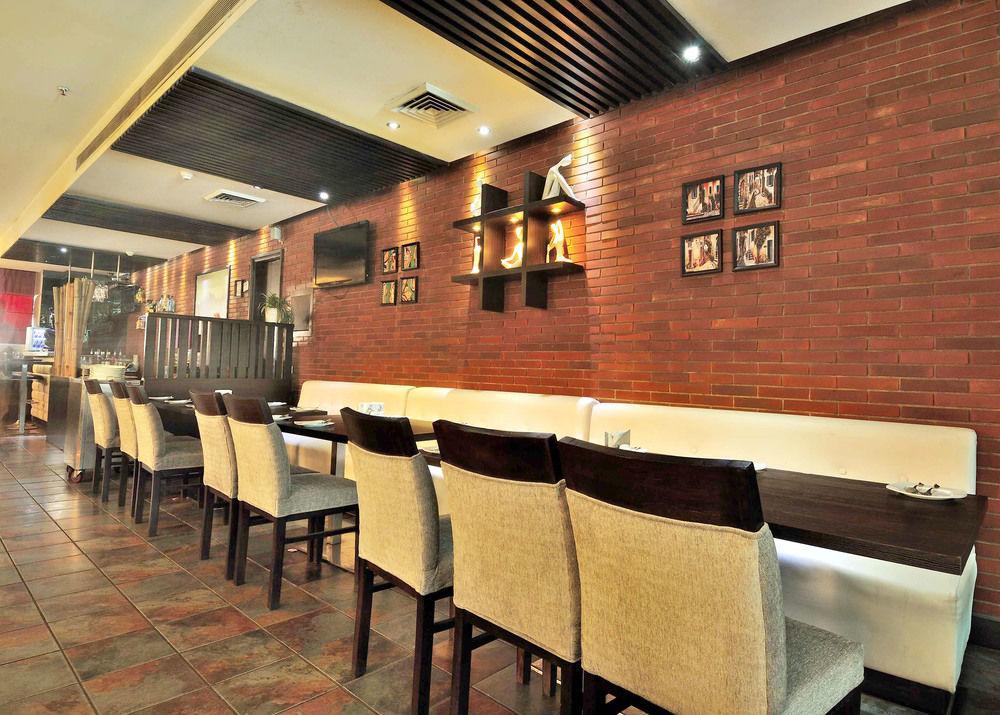 Chandīgarh Hotel Oyster מראה חיצוני תמונה