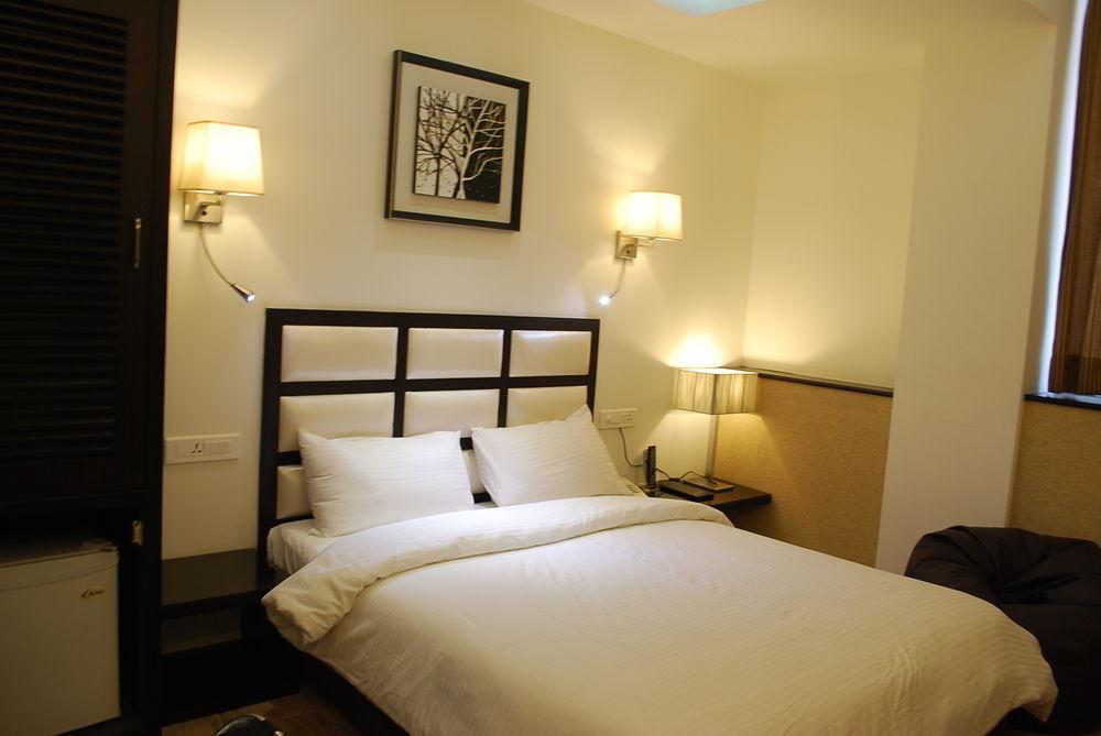 Chandīgarh Hotel Oyster מראה חיצוני תמונה