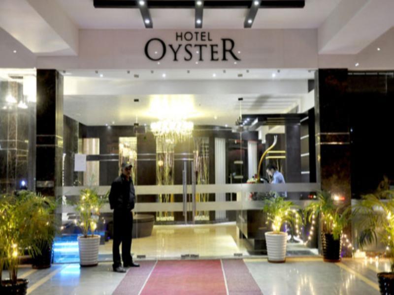 Chandīgarh Hotel Oyster מראה חיצוני תמונה