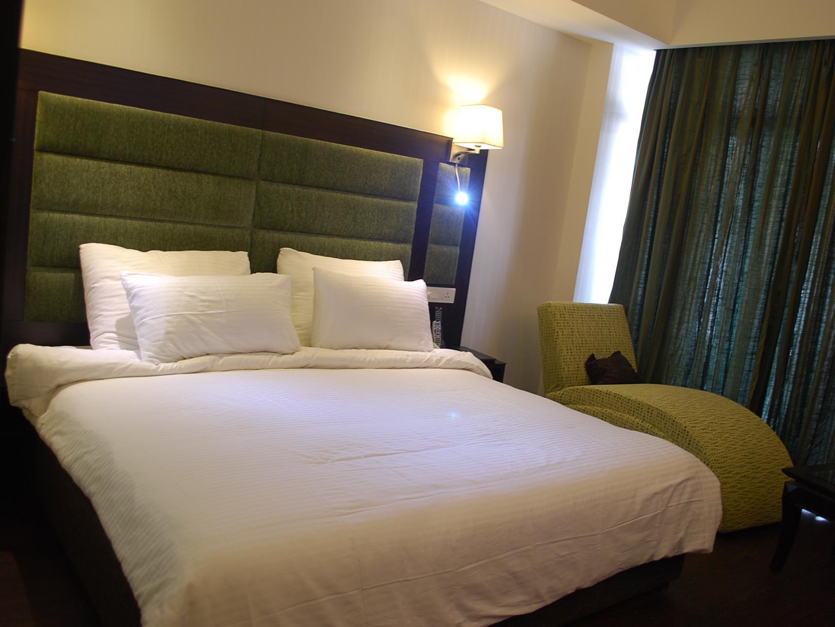 Chandīgarh Hotel Oyster מראה חיצוני תמונה