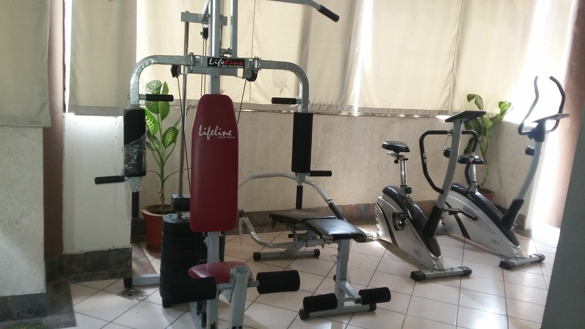 Chandīgarh Hotel Oyster מראה חיצוני תמונה